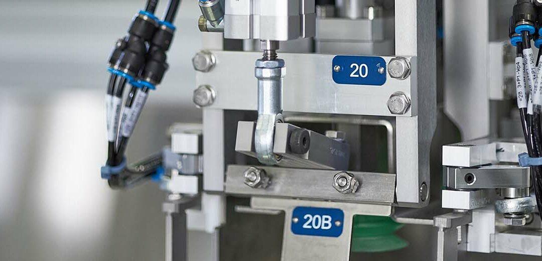 C800 Sleever zur Produktveredelung und vielseitigen Gestaltung individueller Produktpräsentation